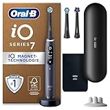 Oral-B iO Series 7 Plus Edition Elektrische Zahnbürste/Electric Toothbrush, PLUS 3 Aufsteckbürsten inkl. Whitening, Magnet-Etui, 5 Putzmodi, Designed by Braun, Geschenk Mann/Frau, Black Onyx