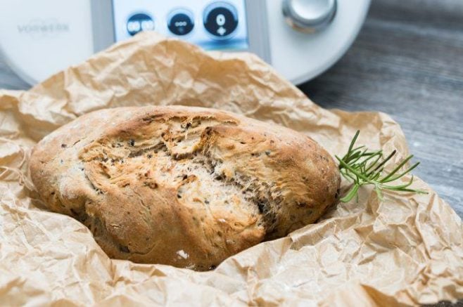 Oliven-Walnuss-Brot aus dem Thermomix® • will-mixen.de