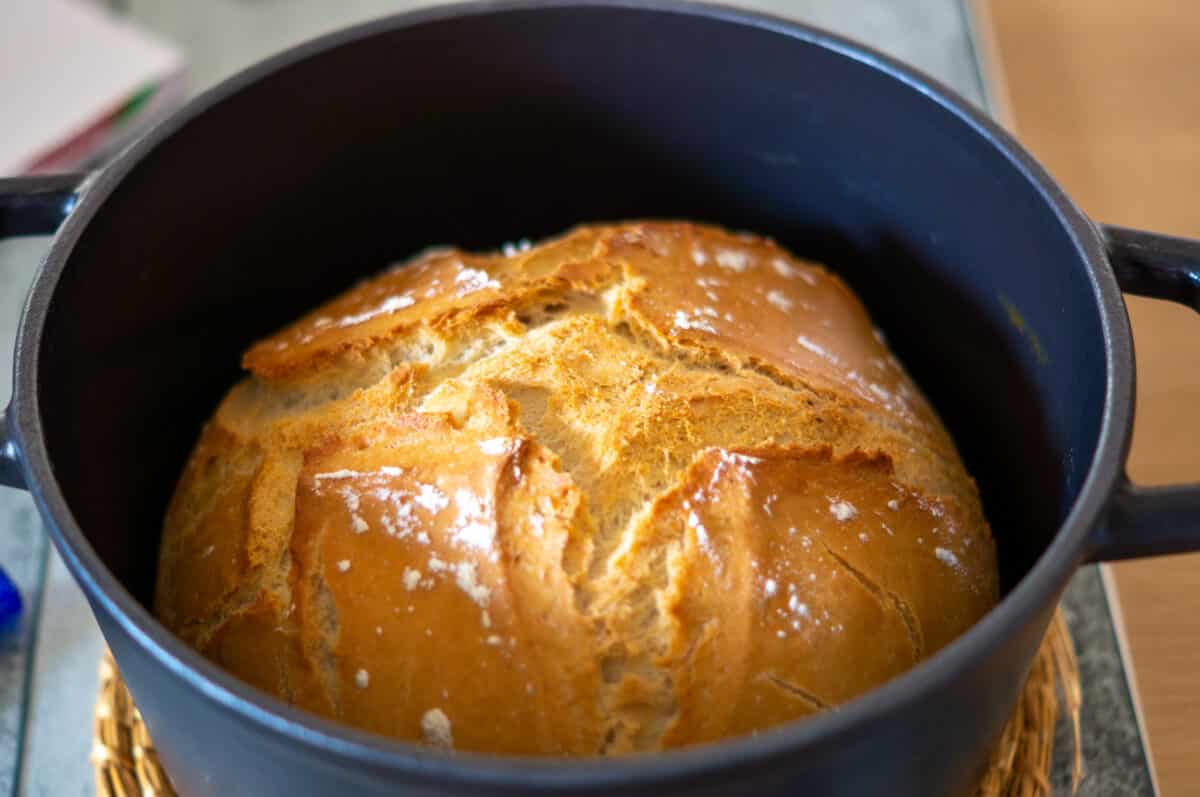 Französisches Brot im Bräter aus dem Thermomix®